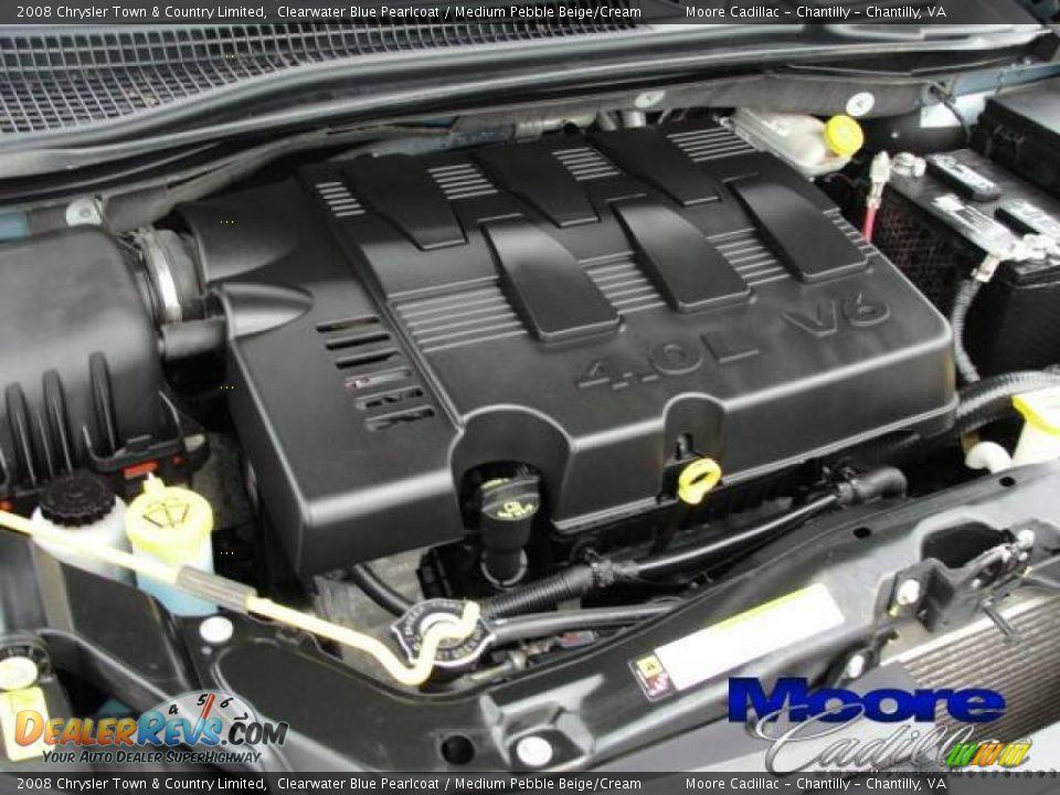 2008 Chrysler Town & Country Limited Clearwater Blue Pearlcoat / Medium Pebble Beige/Cream Photo #25