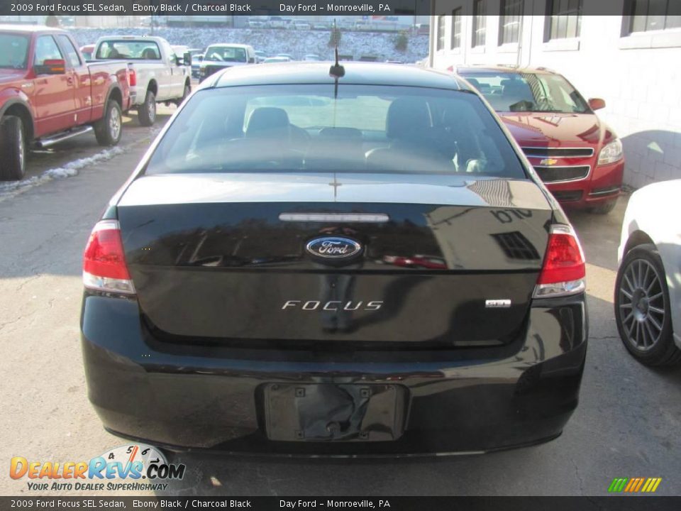 2009 Ford Focus SEL Sedan Ebony Black / Charcoal Black Photo #4