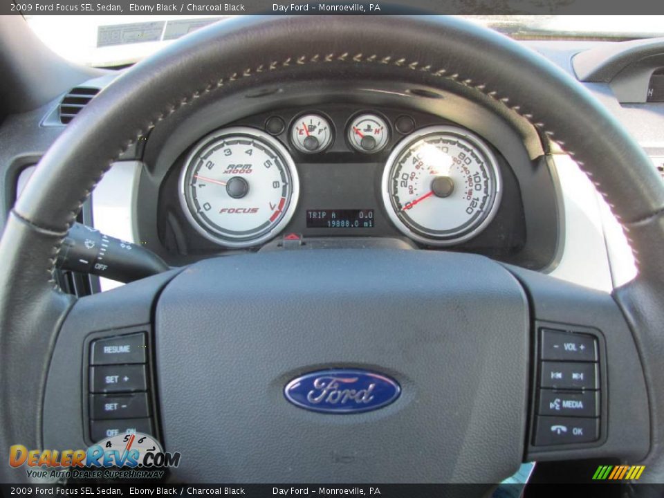 2009 Ford Focus SEL Sedan Ebony Black / Charcoal Black Photo #9