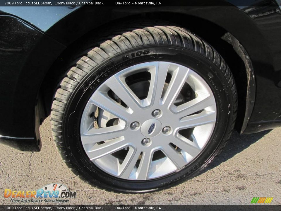 2009 Ford Focus SEL Sedan Ebony Black / Charcoal Black Photo #13