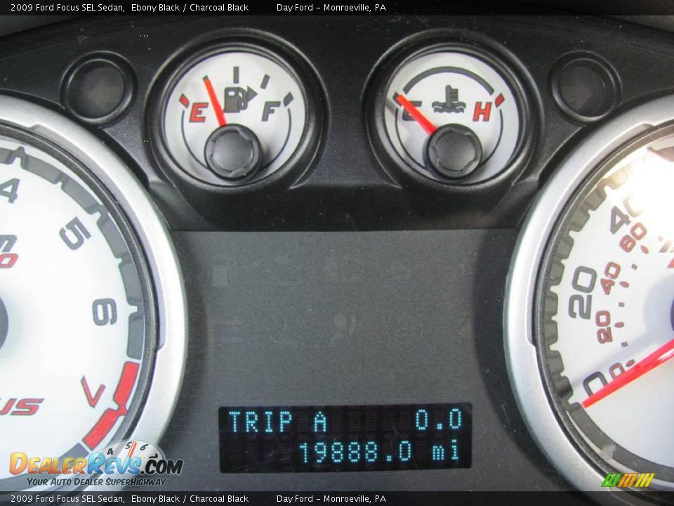 2009 Ford Focus SEL Sedan Ebony Black / Charcoal Black Photo #15