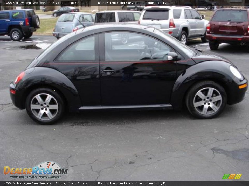2006 Volkswagen New Beetle 2.5 Coupe Black / Black Photo #2