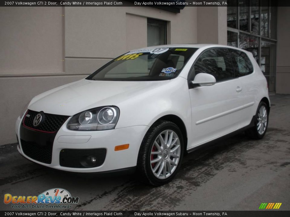 2007 Volkswagen GTI 2 Door Candy White / Interlagos Plaid Cloth Photo #2