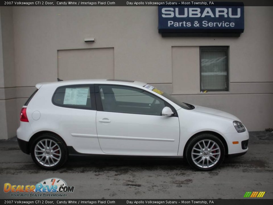 2007 Volkswagen GTI 2 Door Candy White / Interlagos Plaid Cloth Photo #5
