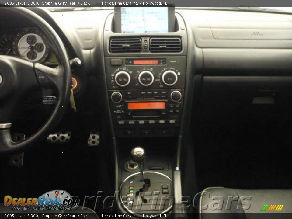 2005 Lexus IS 300 Graphite Gray Pearl / Black Photo #17