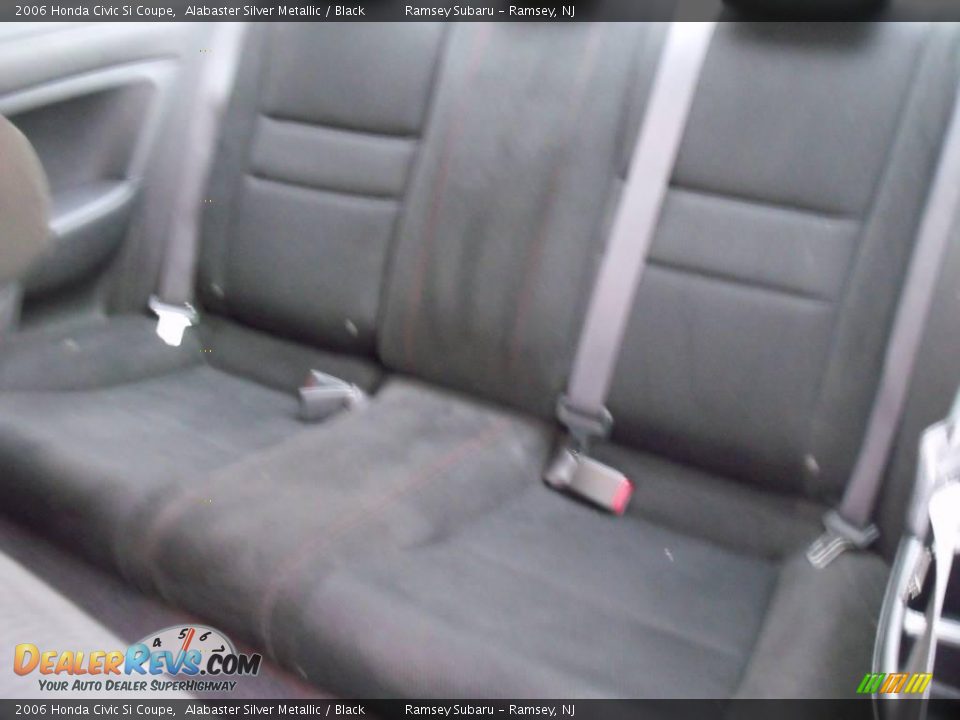 2006 Honda Civic Si Coupe Alabaster Silver Metallic / Black Photo #13