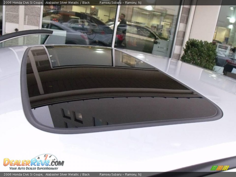 2006 Honda Civic Si Coupe Alabaster Silver Metallic / Black Photo #18