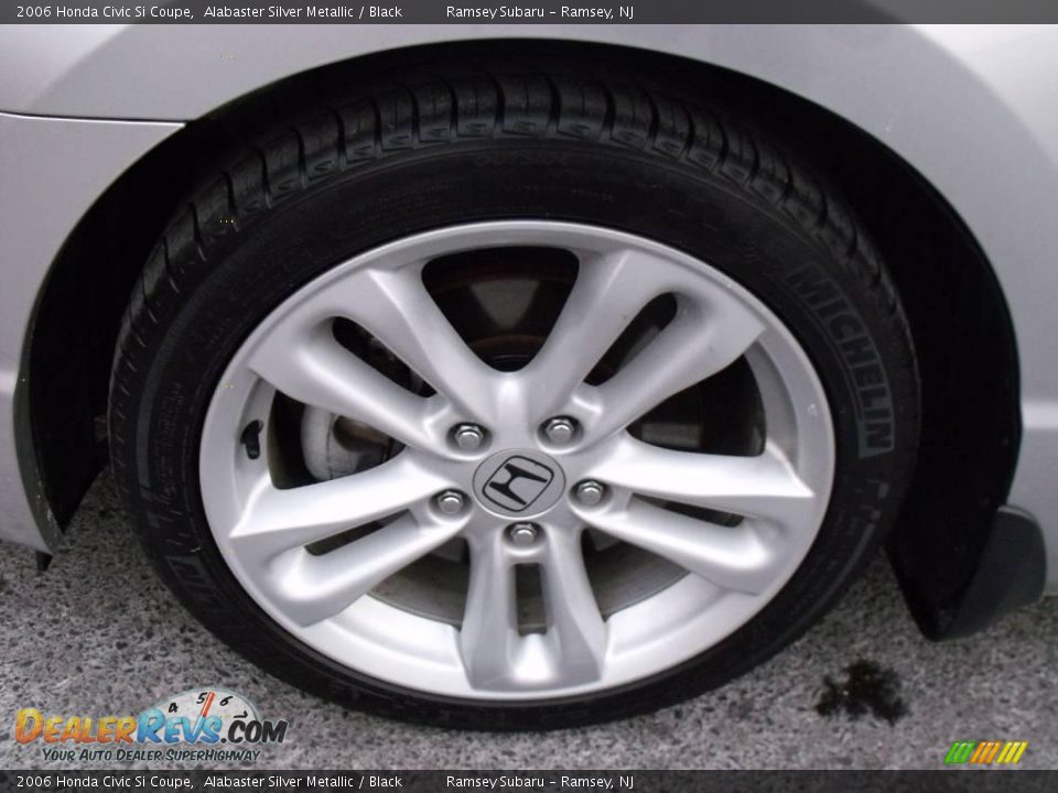 2006 Honda Civic Si Coupe Alabaster Silver Metallic / Black Photo #22