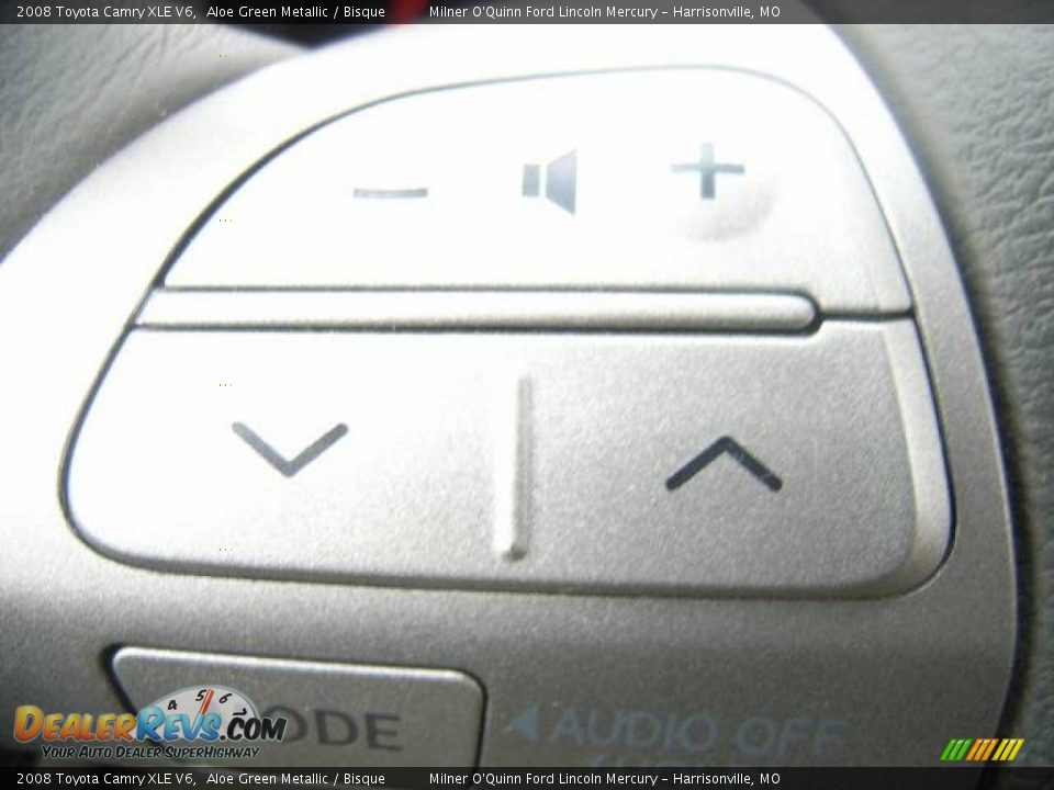 2008 Toyota Camry XLE V6 Aloe Green Metallic / Bisque Photo #29