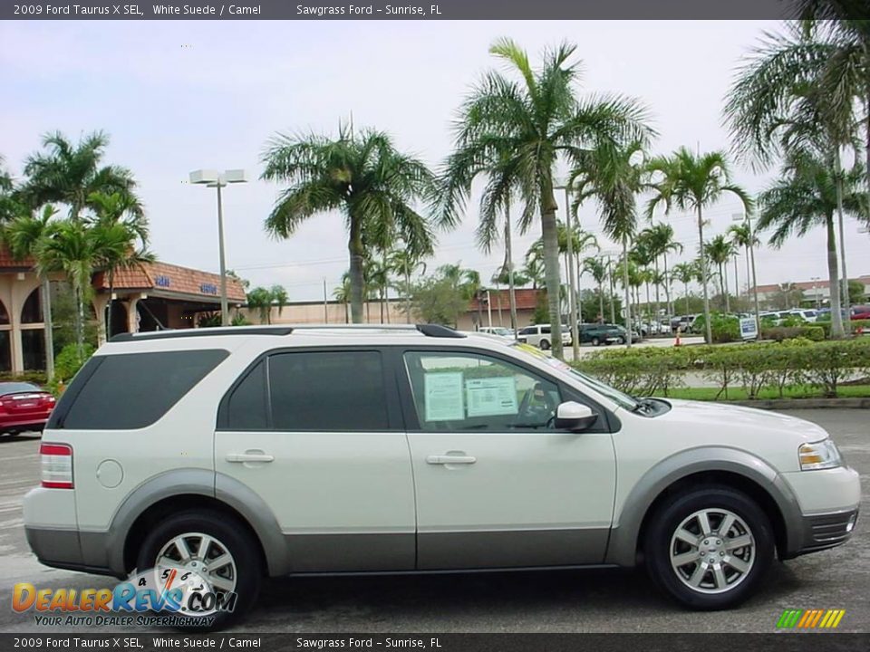 2009 Ford Taurus X SEL White Suede / Camel Photo #2