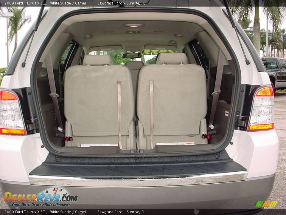 2009 Ford Taurus X SEL White Suede / Camel Photo #5