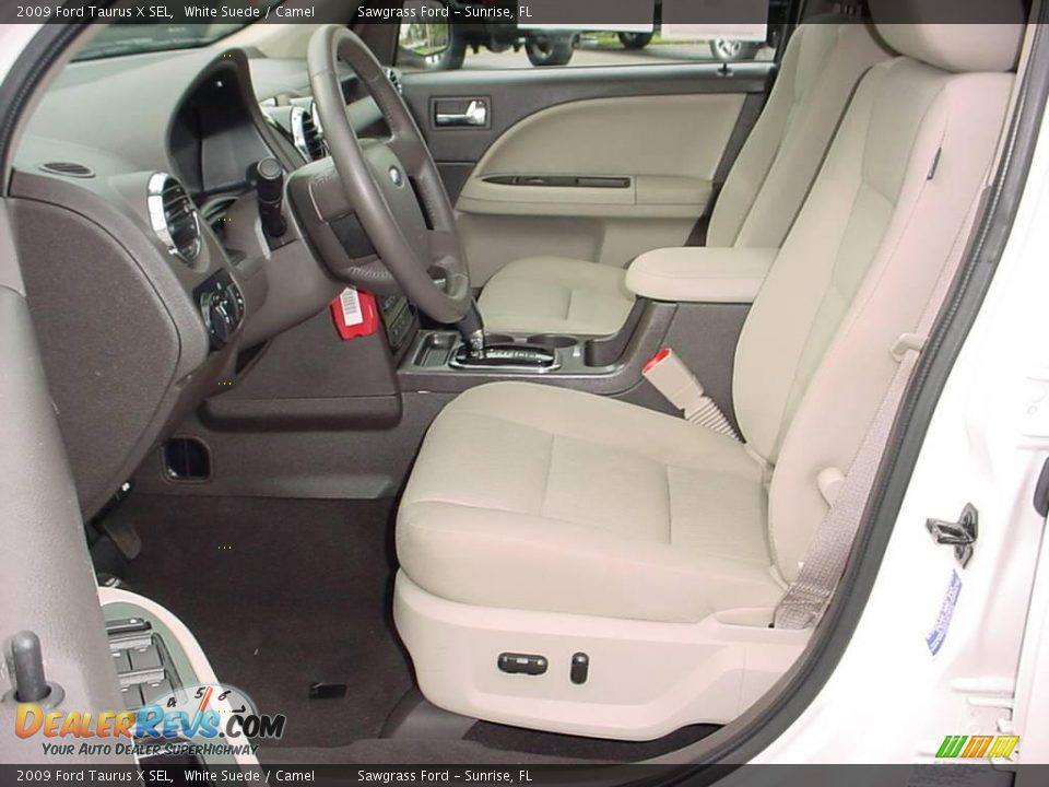 2009 Ford Taurus X SEL White Suede / Camel Photo #11