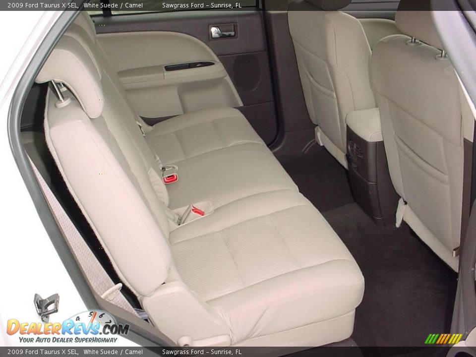 2009 Ford Taurus X SEL White Suede / Camel Photo #13