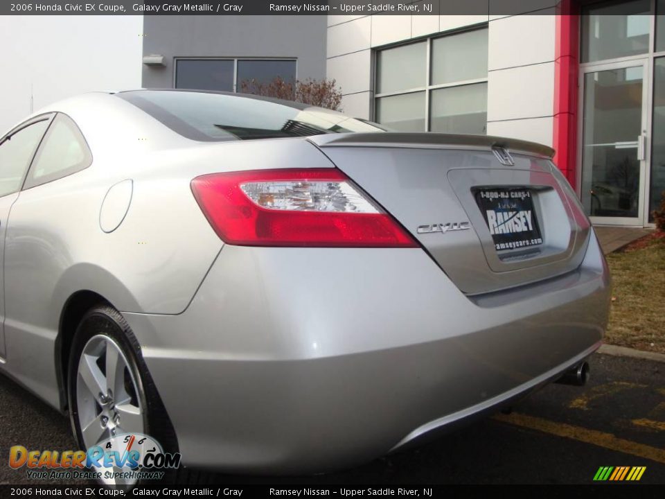 2006 Honda Civic EX Coupe Galaxy Gray Metallic / Gray Photo #18