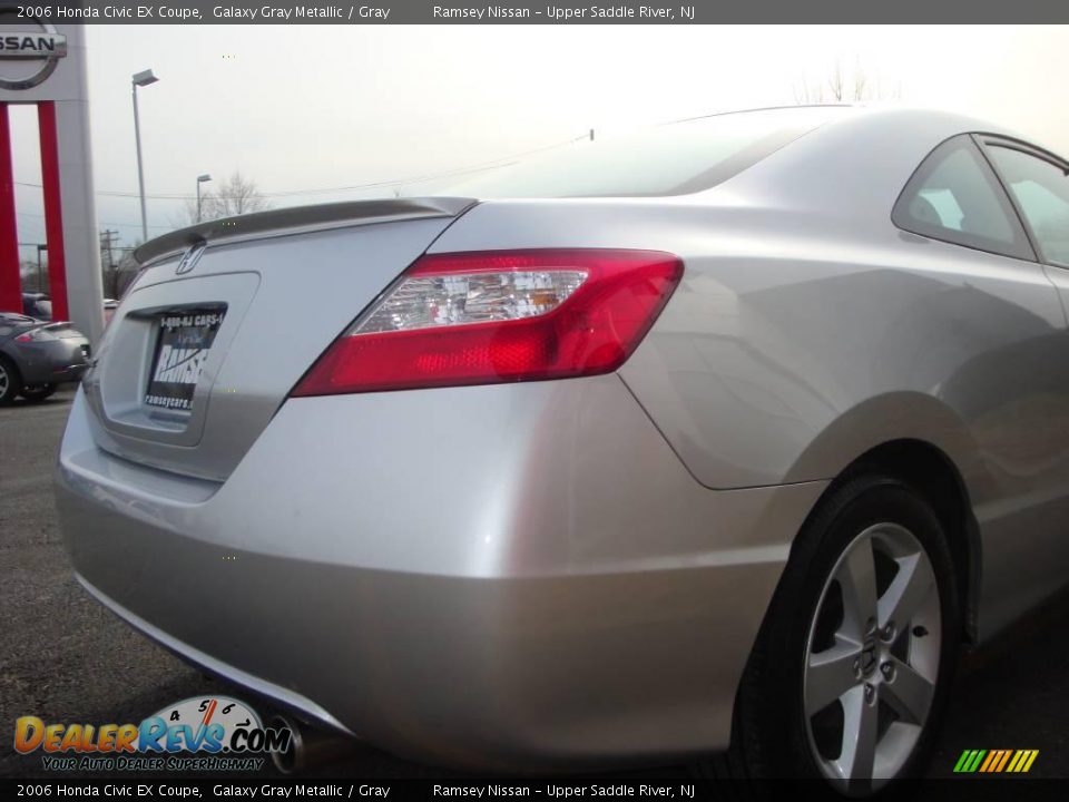 2006 Honda Civic EX Coupe Galaxy Gray Metallic / Gray Photo #20