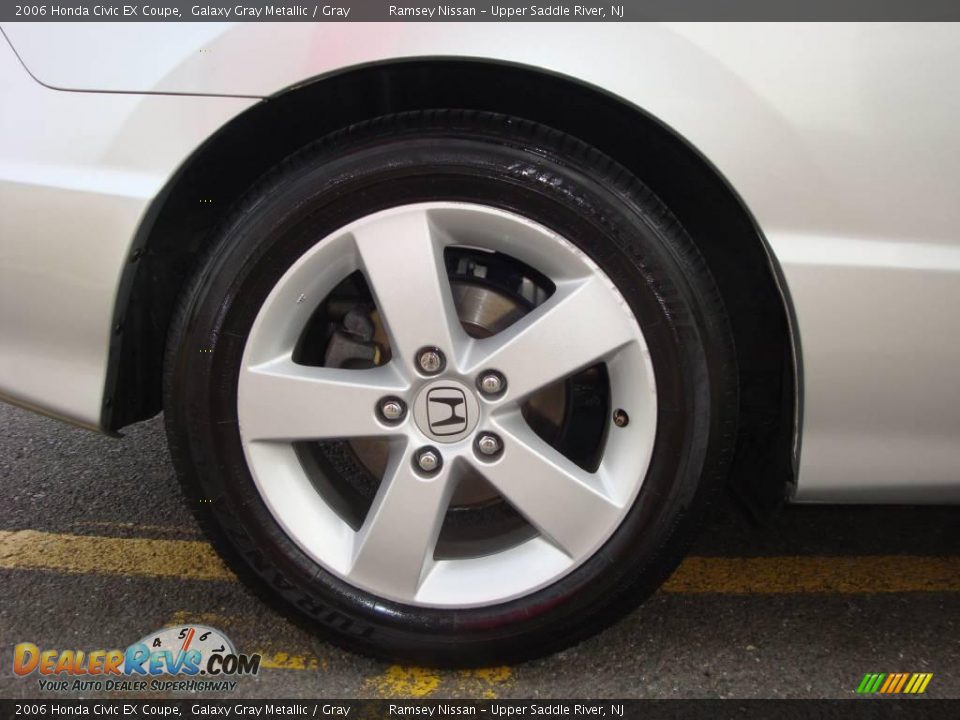 2006 Honda Civic EX Coupe Galaxy Gray Metallic / Gray Photo #25