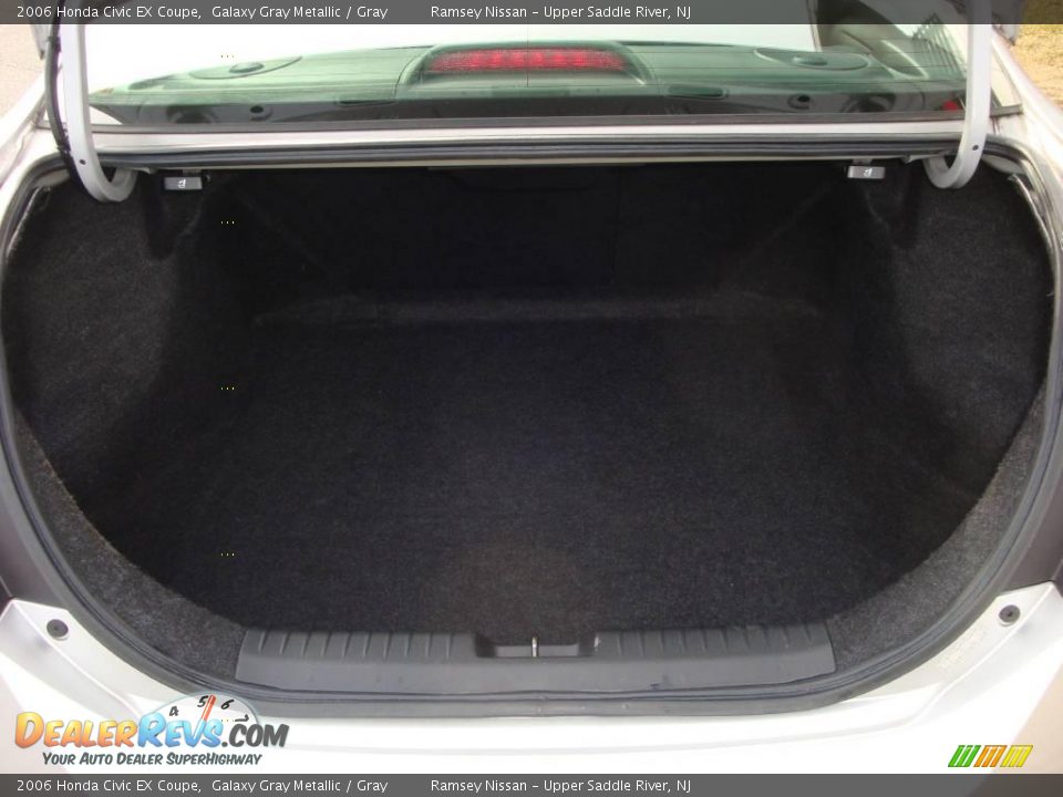 2006 Honda Civic EX Coupe Galaxy Gray Metallic / Gray Photo #30