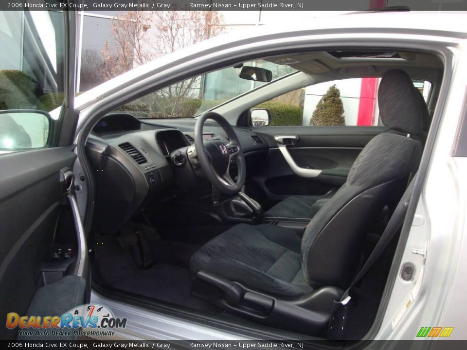 2006 Honda Civic EX Coupe Galaxy Gray Metallic / Gray Photo #31