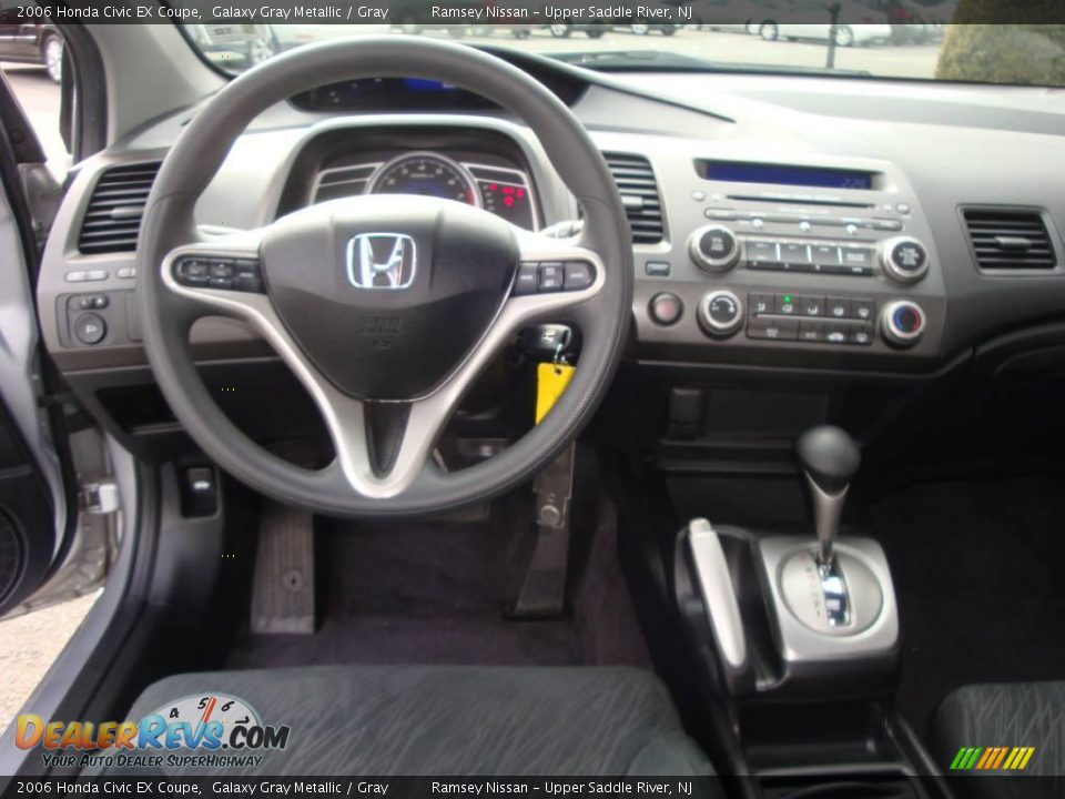 2006 Honda Civic EX Coupe Galaxy Gray Metallic / Gray Photo #33