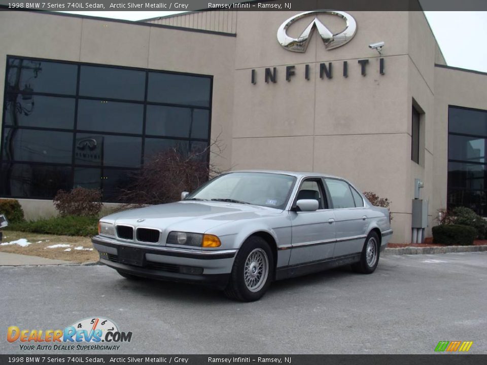 1998 BMW 7 Series 740iL Sedan Arctic Silver Metallic / Grey Photo #1