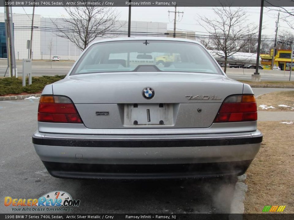 1998 BMW 7 Series 740iL Sedan Arctic Silver Metallic / Grey Photo #6
