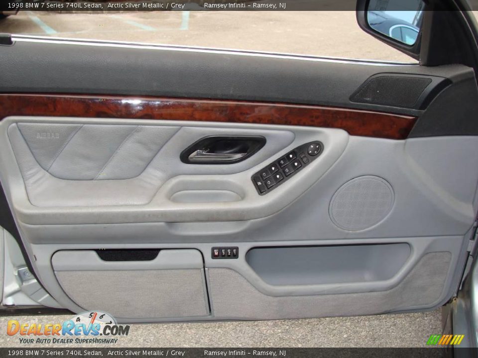 1998 BMW 7 Series 740iL Sedan Arctic Silver Metallic / Grey Photo #9