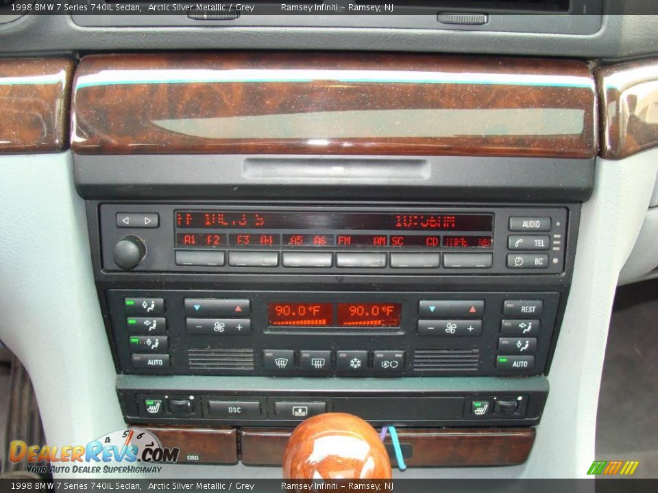 1998 BMW 7 Series 740iL Sedan Arctic Silver Metallic / Grey Photo #12