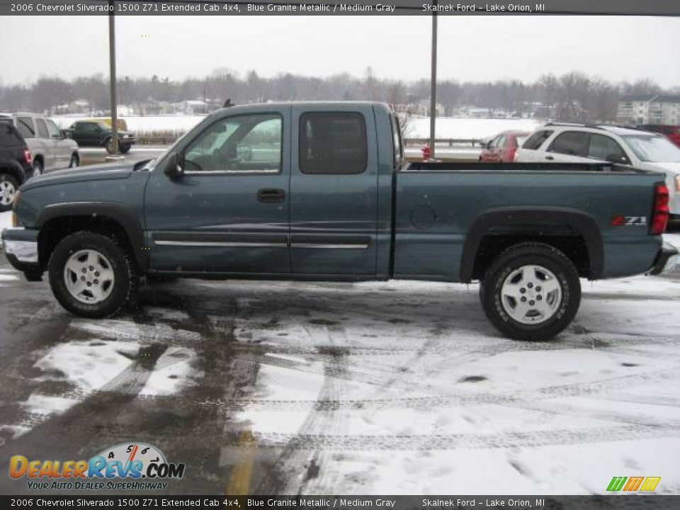 2006 Chevrolet Silverado 1500 Z71 Extended Cab 4x4 Blue Granite Metallic / Medium Gray Photo #8