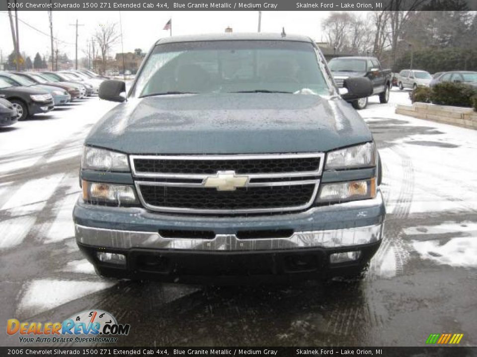 2006 Chevrolet Silverado 1500 Z71 Extended Cab 4x4 Blue Granite Metallic / Medium Gray Photo #11