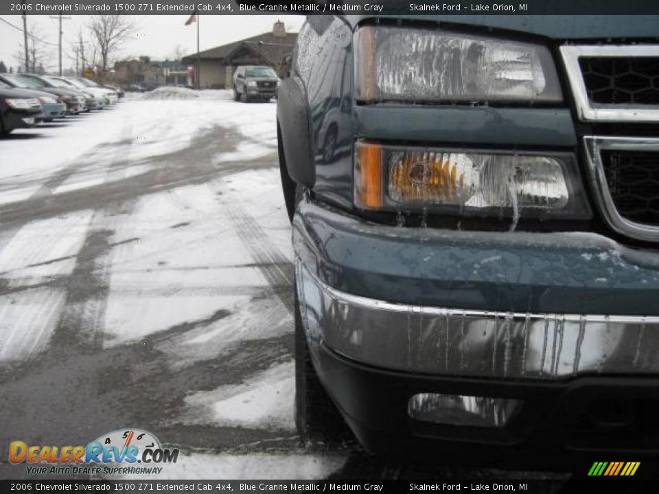 2006 Chevrolet Silverado 1500 Z71 Extended Cab 4x4 Blue Granite Metallic / Medium Gray Photo #15