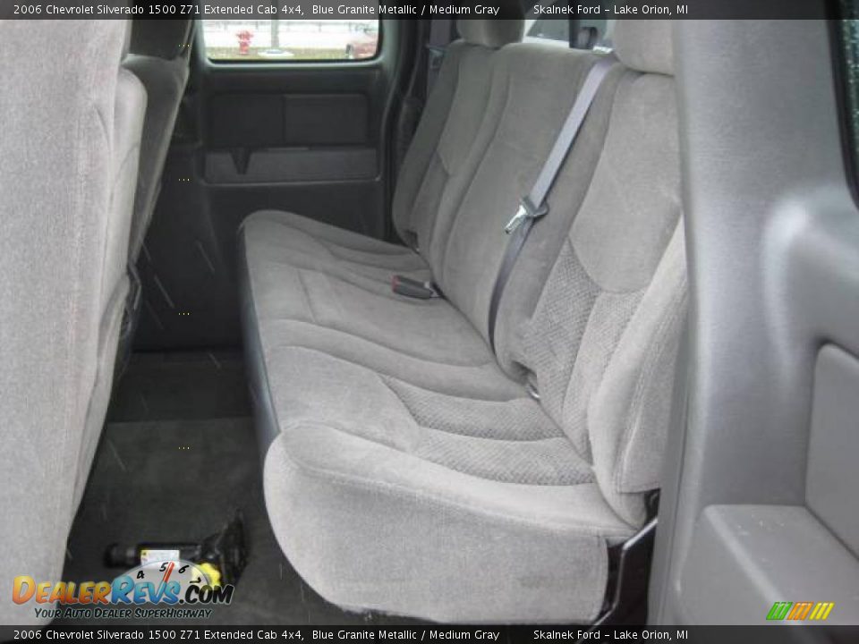 2006 Chevrolet Silverado 1500 Z71 Extended Cab 4x4 Blue Granite Metallic / Medium Gray Photo #23
