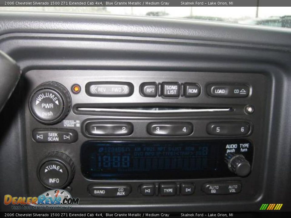 2006 Chevrolet Silverado 1500 Z71 Extended Cab 4x4 Blue Granite Metallic / Medium Gray Photo #32