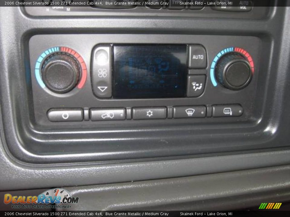2006 Chevrolet Silverado 1500 Z71 Extended Cab 4x4 Blue Granite Metallic / Medium Gray Photo #33