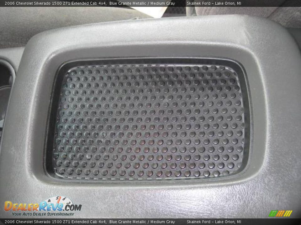 2006 Chevrolet Silverado 1500 Z71 Extended Cab 4x4 Blue Granite Metallic / Medium Gray Photo #36