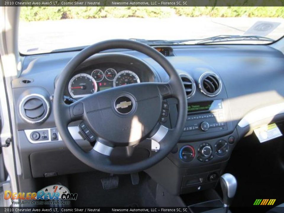 2010 Chevrolet Aveo Aveo5 LT Cosmic Silver / Neutral Photo #4