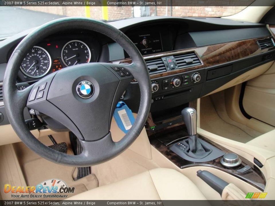 2007 BMW 5 Series 525xi Sedan Alpine White / Beige Photo #12