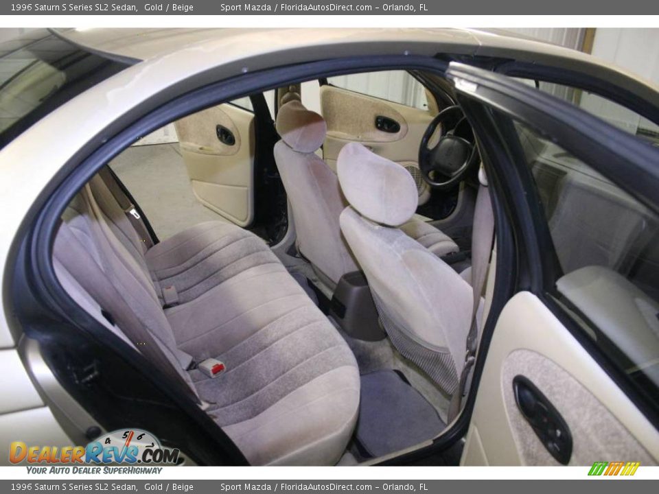 1996 Saturn S Series SL2 Sedan Gold / Beige Photo #11