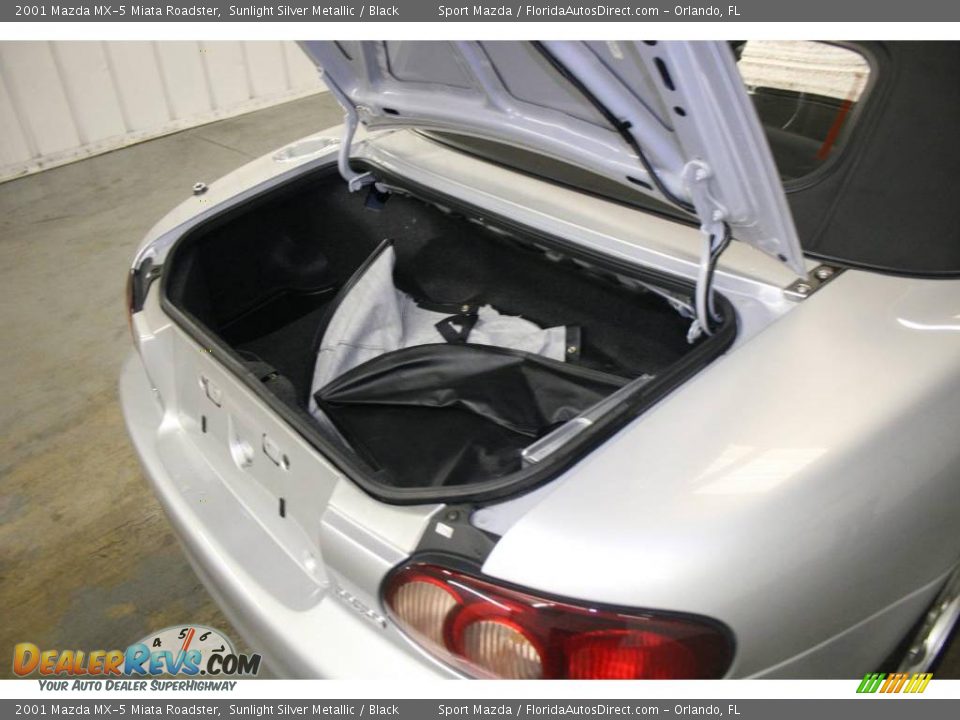 2001 Mazda MX-5 Miata Roadster Sunlight Silver Metallic / Black Photo #11