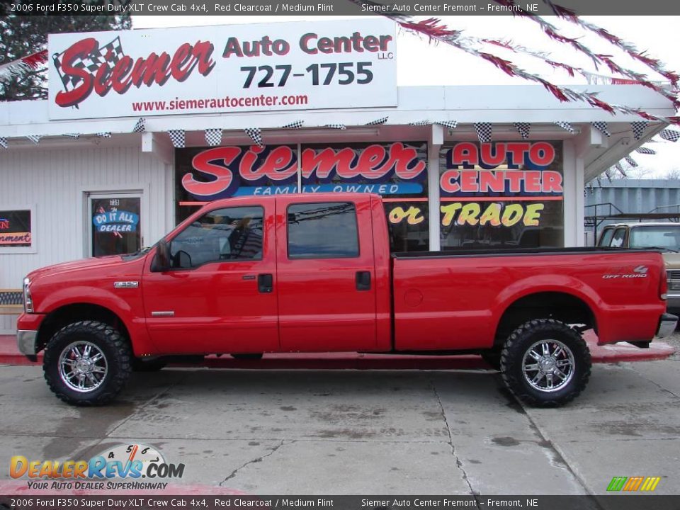 2006 Ford F350 Super Duty XLT Crew Cab 4x4 Red Clearcoat / Medium Flint Photo #1
