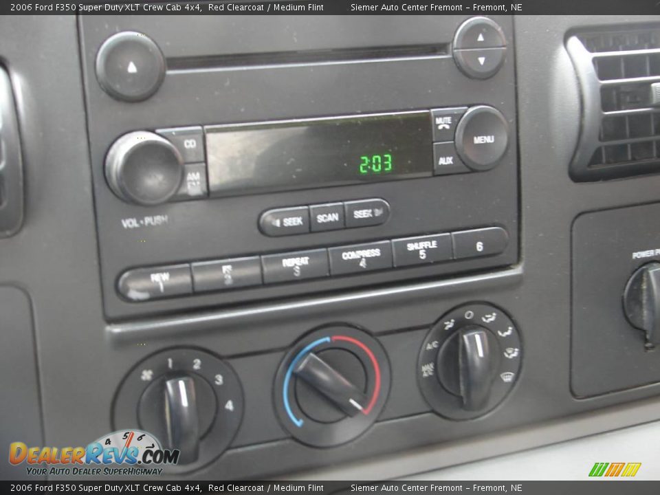 2006 Ford F350 Super Duty XLT Crew Cab 4x4 Red Clearcoat / Medium Flint Photo #8