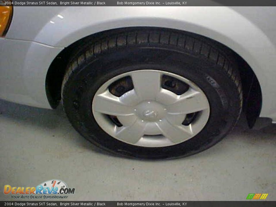 2004 Dodge Stratus SXT Sedan Bright Silver Metallic / Black Photo #26