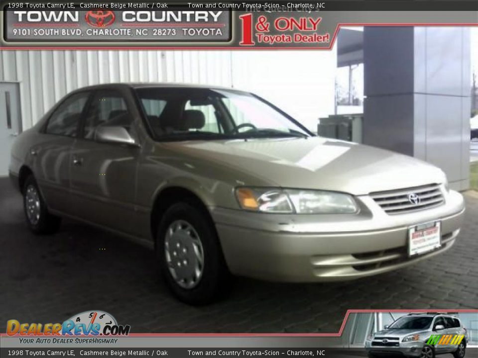 1998 Toyota Camry LE Cashmere Beige Metallic / Oak Photo #1