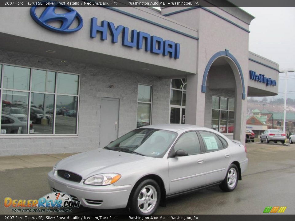 2007 Ford Taurus SE Silver Frost Metallic / Medium/Dark Flint Photo #1