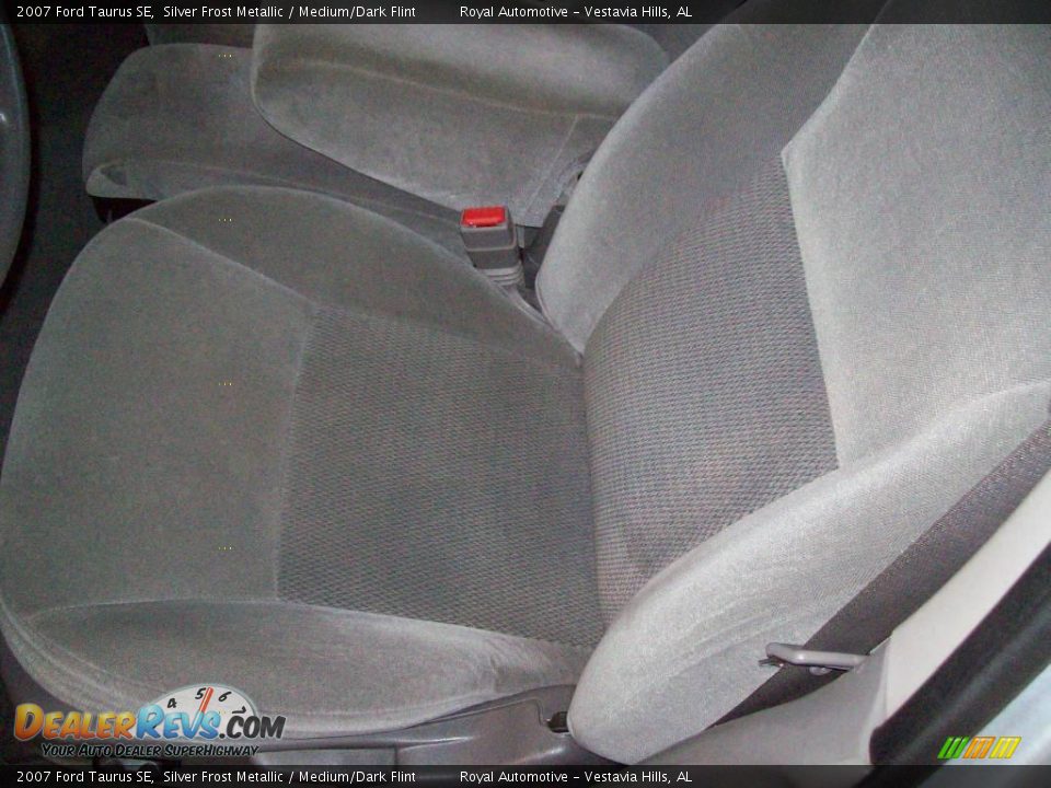 2007 Ford Taurus SE Silver Frost Metallic / Medium/Dark Flint Photo #13