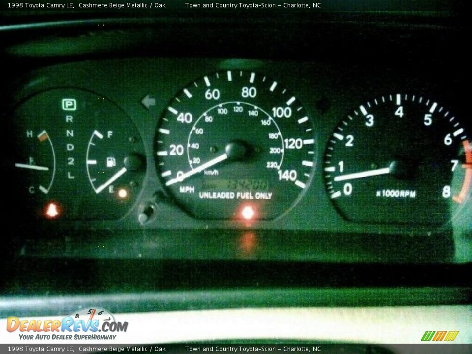 1998 Toyota Camry LE Cashmere Beige Metallic / Oak Photo #9