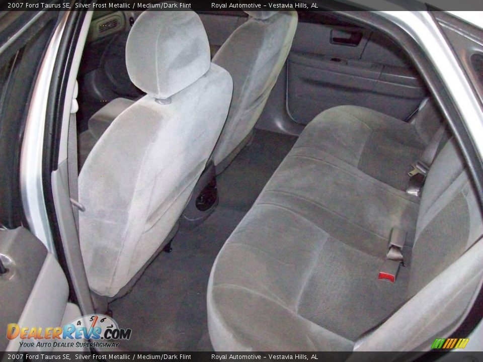 2007 Ford Taurus SE Silver Frost Metallic / Medium/Dark Flint Photo #19