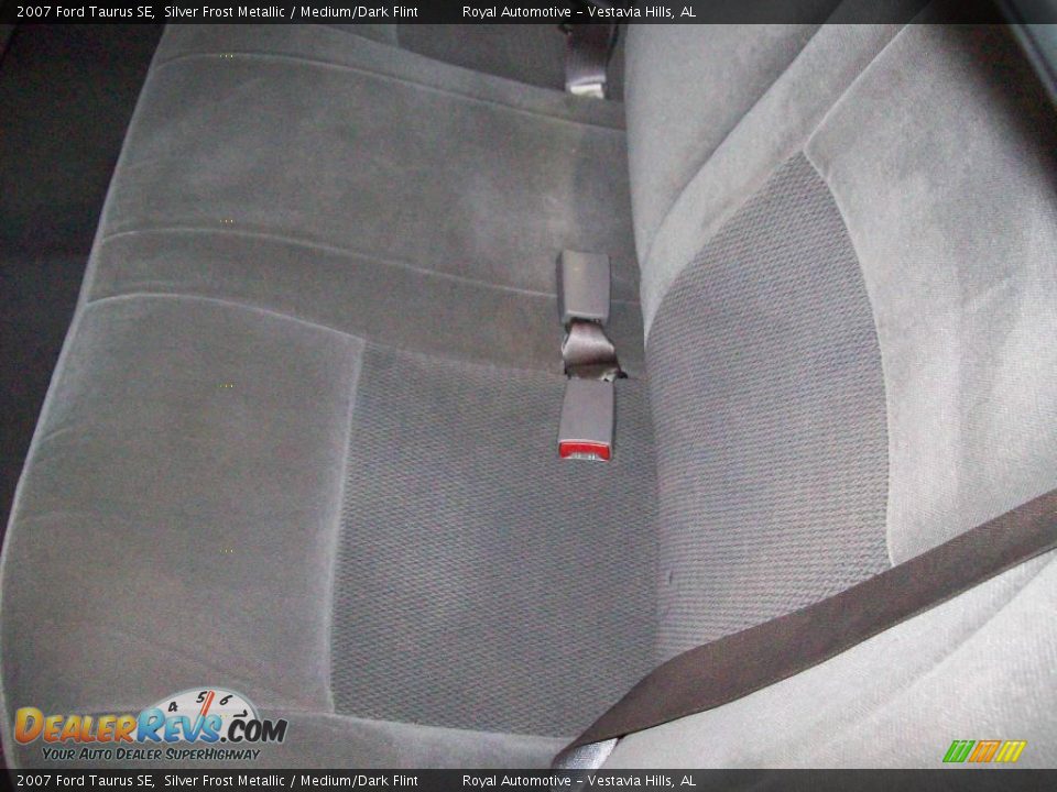 2007 Ford Taurus SE Silver Frost Metallic / Medium/Dark Flint Photo #20