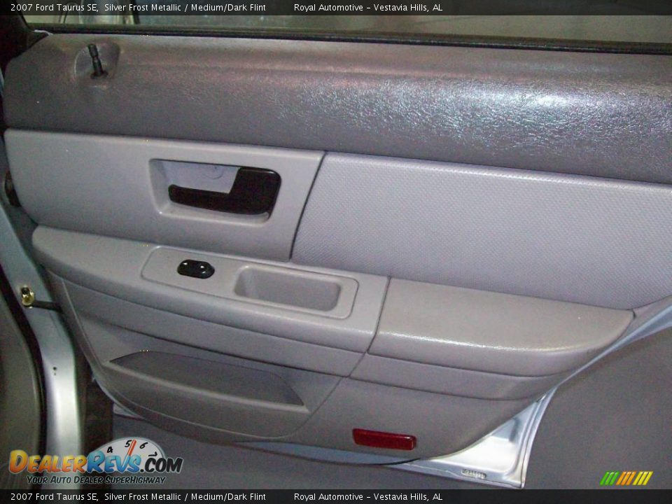 2007 Ford Taurus SE Silver Frost Metallic / Medium/Dark Flint Photo #22