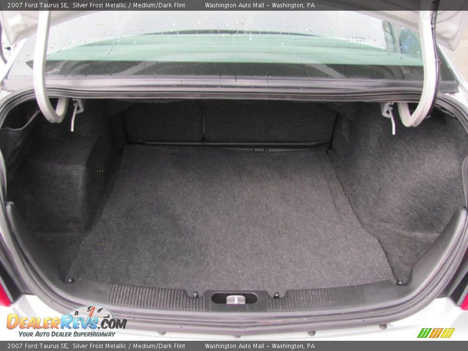 2007 Ford Taurus SE Silver Frost Metallic / Medium/Dark Flint Photo #12