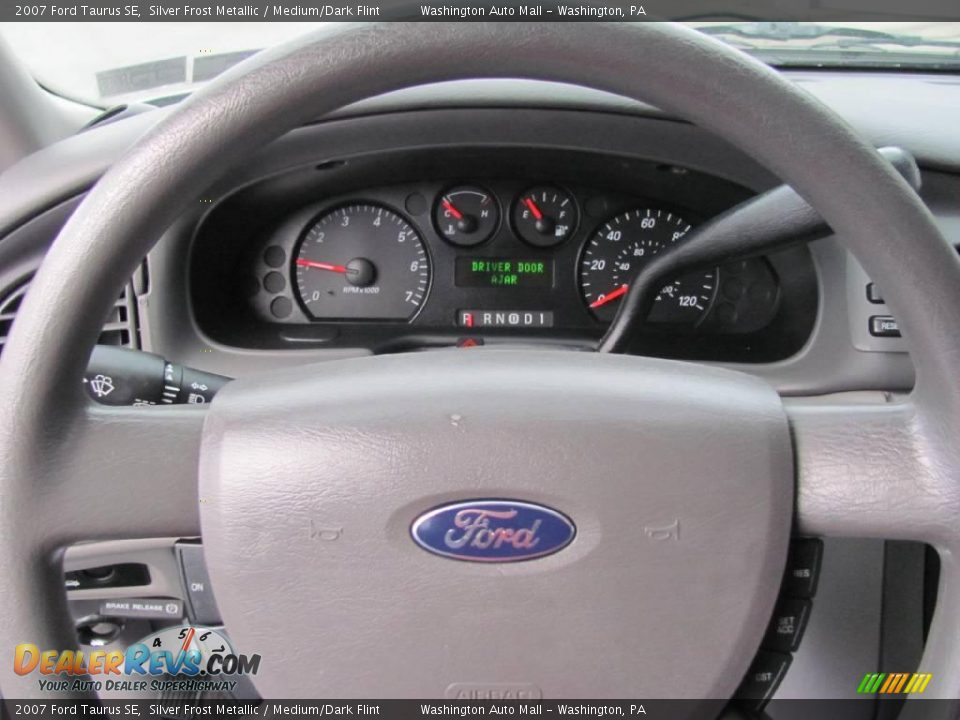 2007 Ford Taurus SE Silver Frost Metallic / Medium/Dark Flint Photo #17